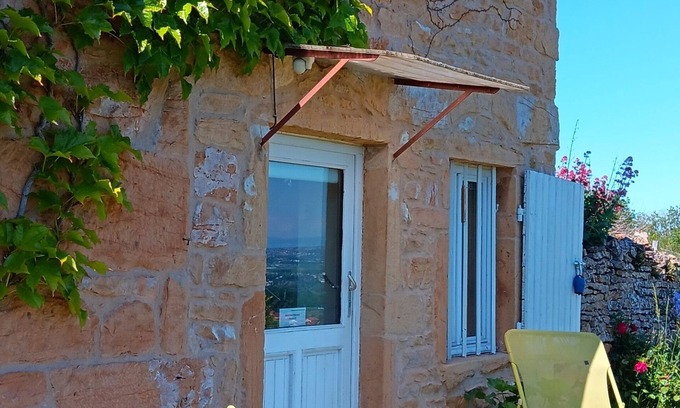 Morance Casa | Gîte à la Campagne, à Seulement 20 km de Lyon. Calme Absolu et vue Panoramique