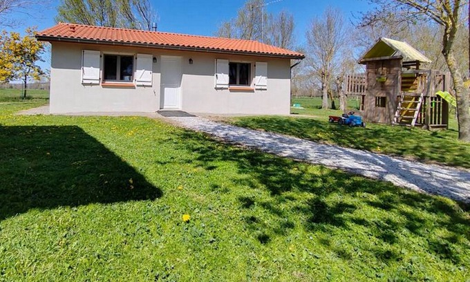 Revel Casa | Gîte à la Ferme de la Bouriette Au Milieu des Prés et des Vaches !