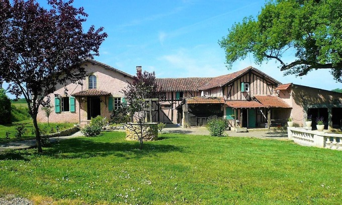 Sarragachies Casa | Gîte à la Ferme vu sur le lac et les Chevaux