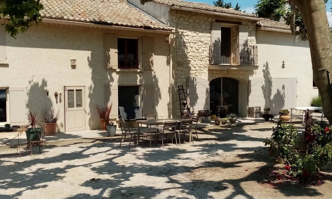 Senas Casa | Gîte 2 Attenant au Mas. Possibilité D'un Deuxième Gîte Identique Gite 1