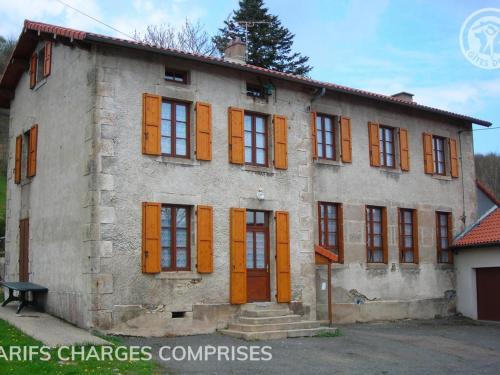 La Chambonie Casa | Gîte 3 chambres avec jardin, toutes charges incluses, animaux acceptés, randonnée à proximité - FR-1-496-197