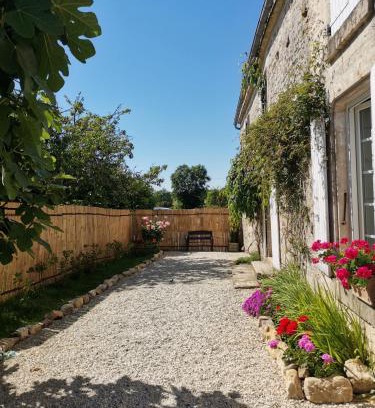 Foussais-Payre Casa | Gîte 4 étoiles avec hébergement insolite - 10 personnes