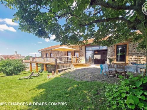 Virigneux Casa | Gîte 5 chambres avec jardin, terrasses et animaux acceptés - FR-1-496-326