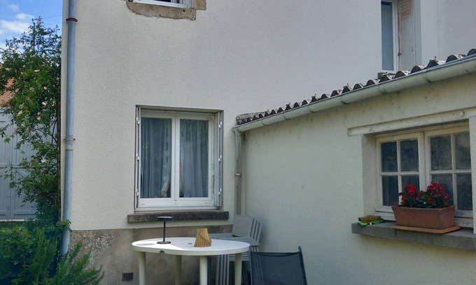 Chateauneuf-sur-Loire Casa | Gîte 6 people - 3 bedrooms - House near Loire