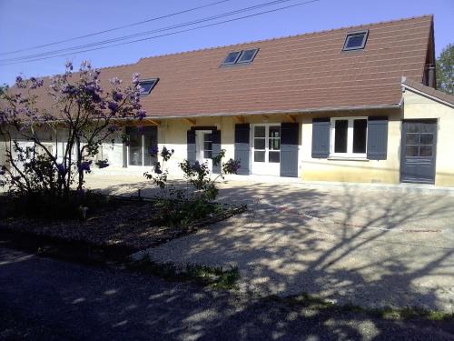 Frangy-en-Bresse Casa | Gîte au bord de la rivière