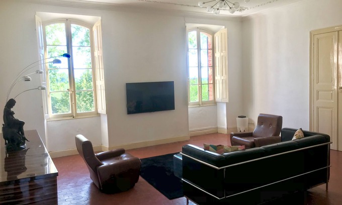 Seguret Cabaña | Gîte au Château Jonquier 2