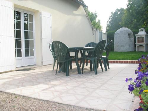 Maslives Casa | Gîte au pied du Château de Chambord avec grand jardin, équipements de loisirs et accès vélo - FR-1-491-352