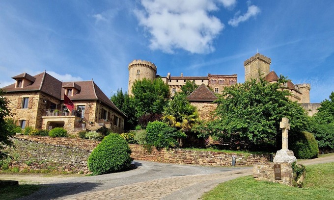 Prudhomat Cabaña | Lot: Alquiler vacacional a los pies del castillo de Castelnau, cerca de Padirac, Rocamadour