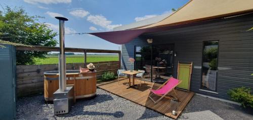 Massy Casa | Gîte avec bain nordique dans la campagne brayonne pour 2 personnes