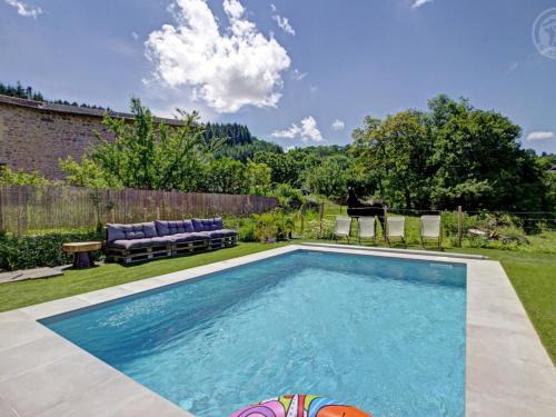 Belmont-de-la-Loire Casa | Gîte Avec Piscine, Chevaux Acceptés, Confort Moderne - FR-1-496-126