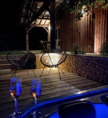 Saint-Avit-Senieur Apartamento | Gîte avec spa