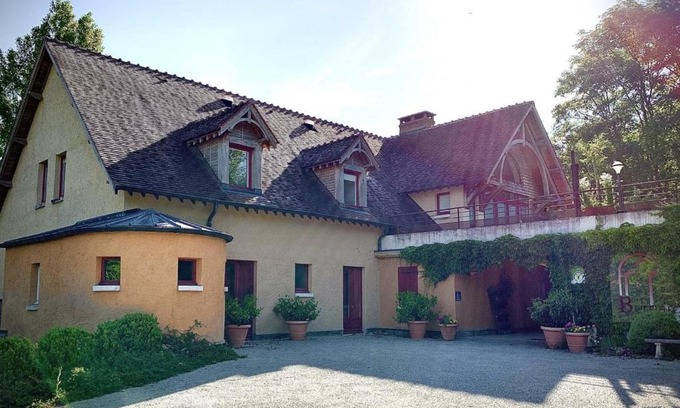 Bar-sur-Seine Casa | Gîte Bar-sur-Seine, 7 pièces, 26 personnes - FR-1-543-134