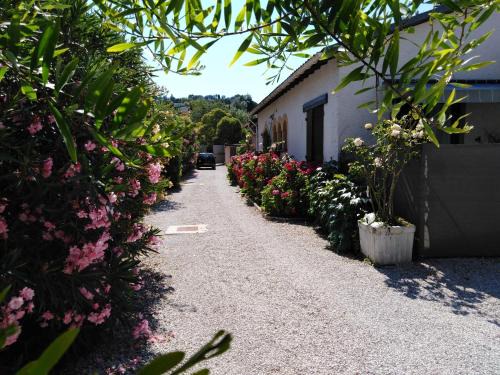 Saint-Paul-de-Vence Apartamento | Gîte Bastide la Palmeraie - au calme, dans propriété, parking assuré