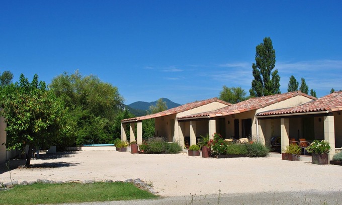 Banne Casa | Gîte Bleu Le soleil souriant