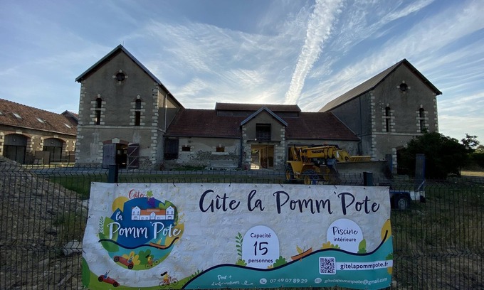 La Pommeraye Casa | Gîte Bords de Loire, Avec Piscine Intérieure et Jardin