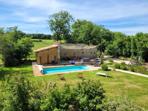 Saint-Sauvy Casa | Gîte campagne famille 15 pers Piscine chauffée Jeux enfants Pétanque