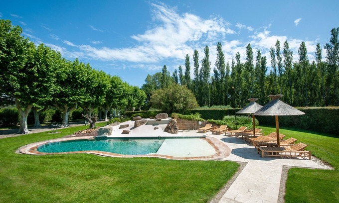 Entressen Casa | Gîte Cerise - Maison climatisée avec piscine