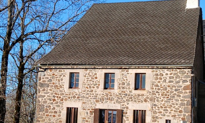 Montgreleix Casa | Gîte chez Jeantou in Montgreleix