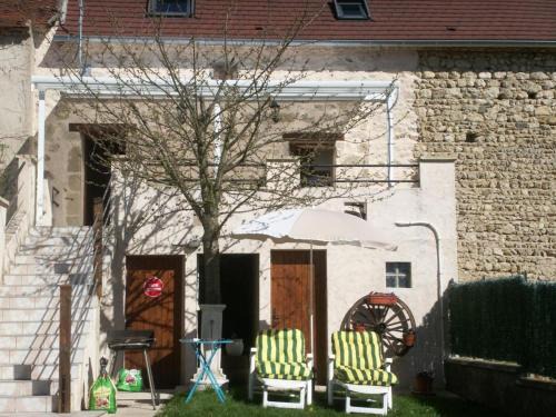 Saint-Germain-de-Salles Casa | Gîte Climatise Près de la Sioule avec Jardin Privatif, Terrasse et Tout Confort - FR-1-489-96