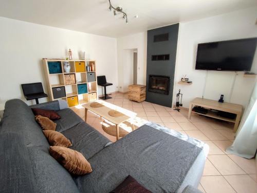 Dompcevrin Casa | Gîte confortable avec cheminée et parking, proche Verdun - FR-1-585-159