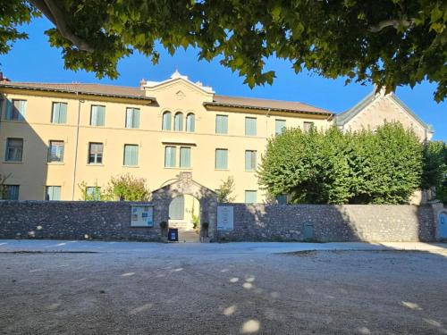 Viviers Cama Y Desayuno | Gîte d'étape et de groupe du Clos Saint Roch