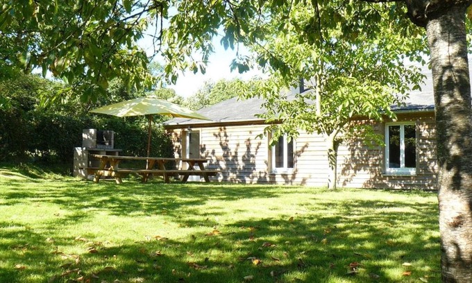 Saint-Leonard-des-Bois Casa | Gîte de charme Alpes Mancelles: confort, nature, activités plein air, 50% remise canoë-kayak - FR-1-410-224