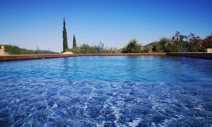 Plan-de-la-Tour Cabaña | Vrbo Property