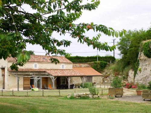 Foussais-Payre Casa | Gîte de charme avec terrasse et activités familiales à Payré, près de Fontenay-le-Comte - FR-1-426-170