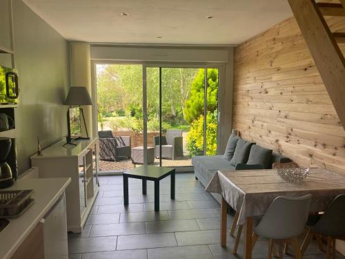 Poullan-sur-Mer Casa | Gîte de Kermoal-location de vacances