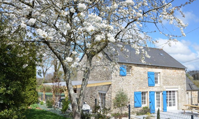 Quevert Casa | Gîte de la Bézardais para 4 personas en Dinan, Bretaña, Francia.