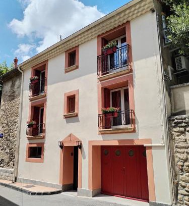 Courthezon Casa | Gîte de la porte des Princes à Courthézon