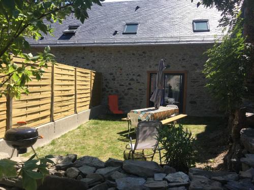 Sailhan Chalet De Esquí | Gîte de montagne Le Lustou