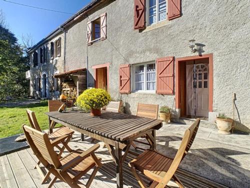Nistos Casa | Gîte de montagne « Les Pivoines » à Nistos