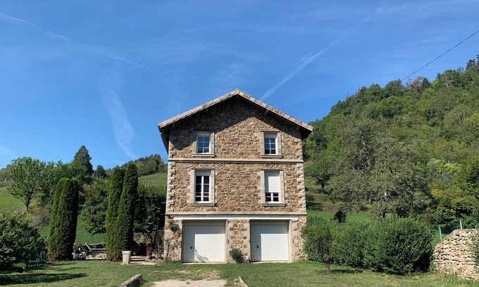 Lamastre Casa | Gîte de Retourtour à 3 Minutes dun Plan Deau Aménagé, à 1 km de la Dolce VIa