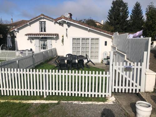 Oradour-Fanais Casa | Gîte des Tournesols
