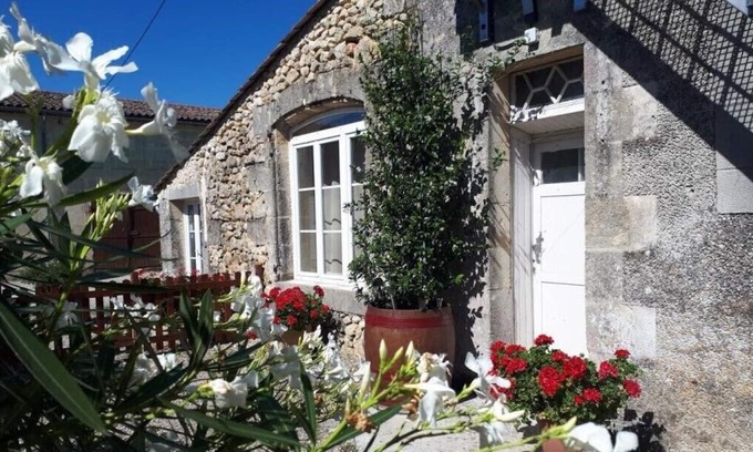 Cubnezais Casa | Gîte du Domaine de la Gravette