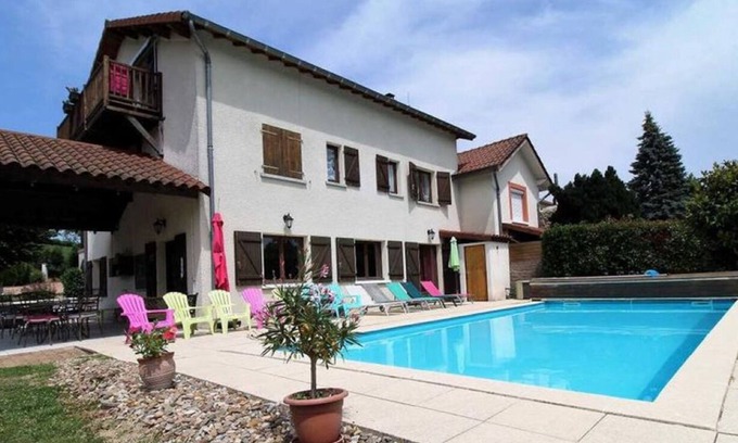 Saint-Jean-la-Bussiere Casa | Gîte du Beaujolais Bleu 18 pers. - Pool and Jacuzzi - Lac des Sapins 2mn away
