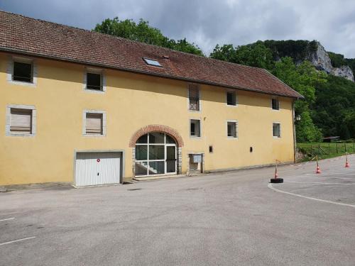 Les Planches-pres-Arbois Apartamento | Gîte du Moulin