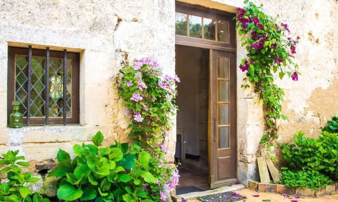 Beruges Cabaña | Gîte du Pin - Abbaye Béruges