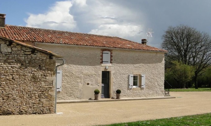 Saint-Martin-l'Ars Casa | Gîte du Pont de Maillé