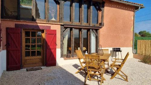 Lagarde-Hachan Casa | Gîte et chambres d'hôtes Aux Charlots