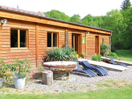 Vernusse Casa | Gîte familial avec piscine chauffée, sauna et activités sur domaine de 15 hectares - FR-1-489-357