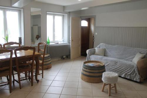 Lancie Casa | Gîte Fleurs de Gamay au coeur du Beaujolais