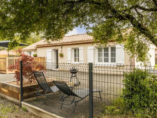 Villeneuve-en-Retz Casa | Gîte Indépendant au Calme avec Jardin et Wifi, à 12 km des Plages - FR-1-306-1287