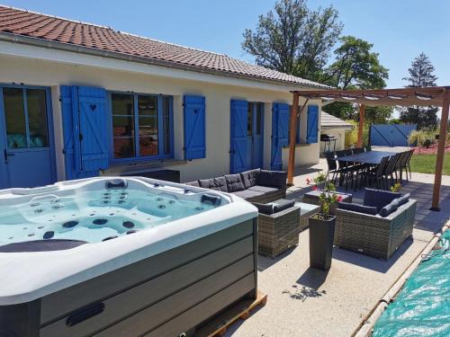 Colombey-les-deux-Eglises Casa | Gîte indépendant avec SPA, jardin, terrain de pétanque, proche vignoble du Champagne à Colombey - FR-1-611-45