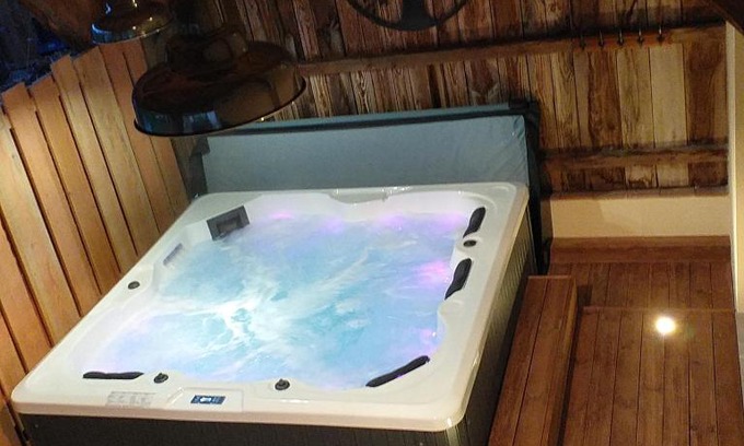 La Force Casa | Gîte jacuzzi La Libellule en Périgord