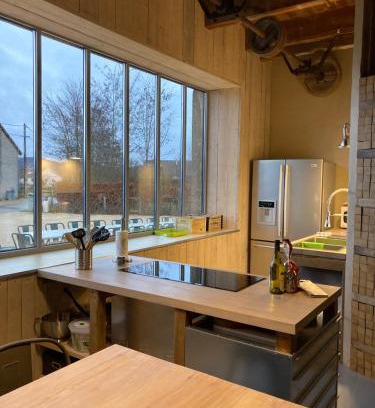 Montigny-sur-l'Ain Casa | Gîte L'Atelier de Tournerie