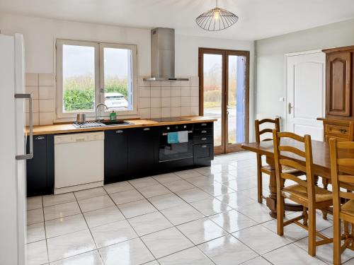 Saint-Pantaleon-de-Lapleau Casa | Gîte le Bistrot, 3ch, 6pers
