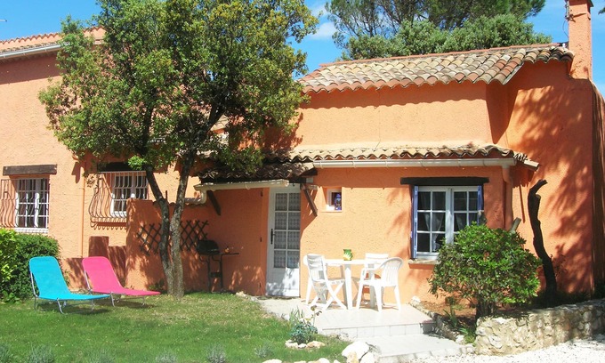 Saint-Siffret Apartamento | Casa rural "l'Olivier" 2-3 personas, 10 minutos Uzès, piscina de sal, tranquilo