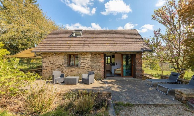 Segur-le-Chateau Casa | Gîte La Bergerie